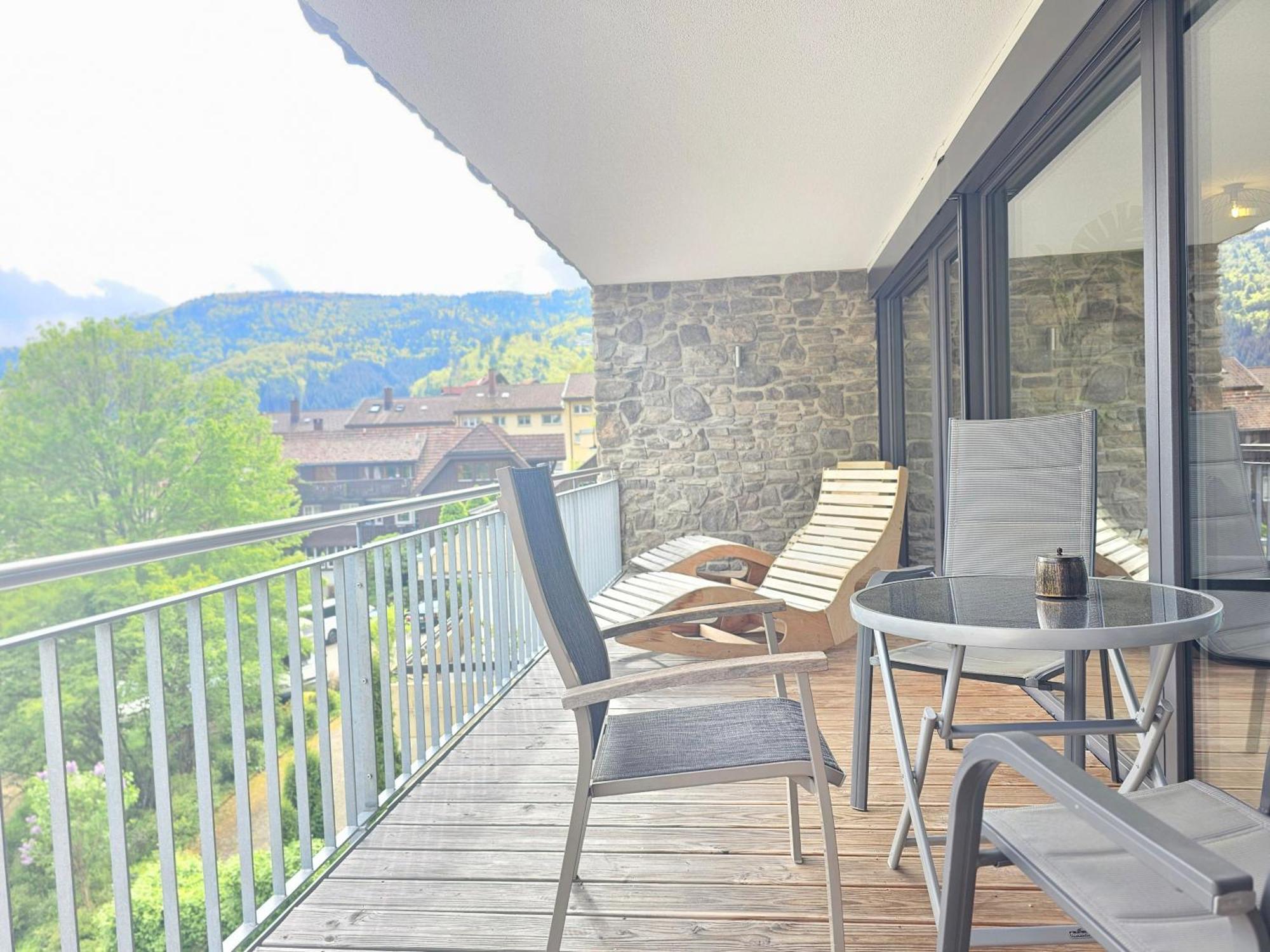 Black Forest I Sauna Auf Dem Balkon I Boxspring I Nespresso I Ausblick I Wasserfaelle Im Ort Todtnau Extérieur photo